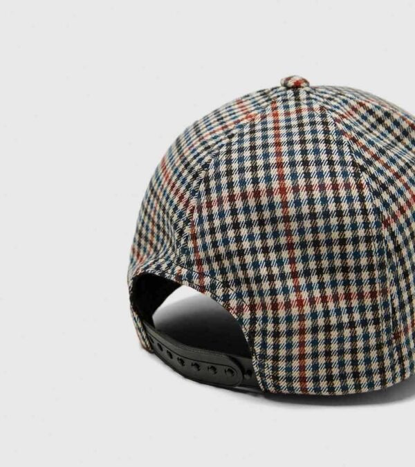 Contrasting Cap - Image 4